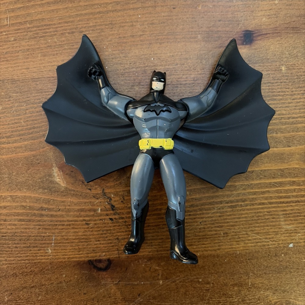 Batman Figure w/ Wings Young Justice DC Comics McDonalds Happy Meal Toy 2011 4"